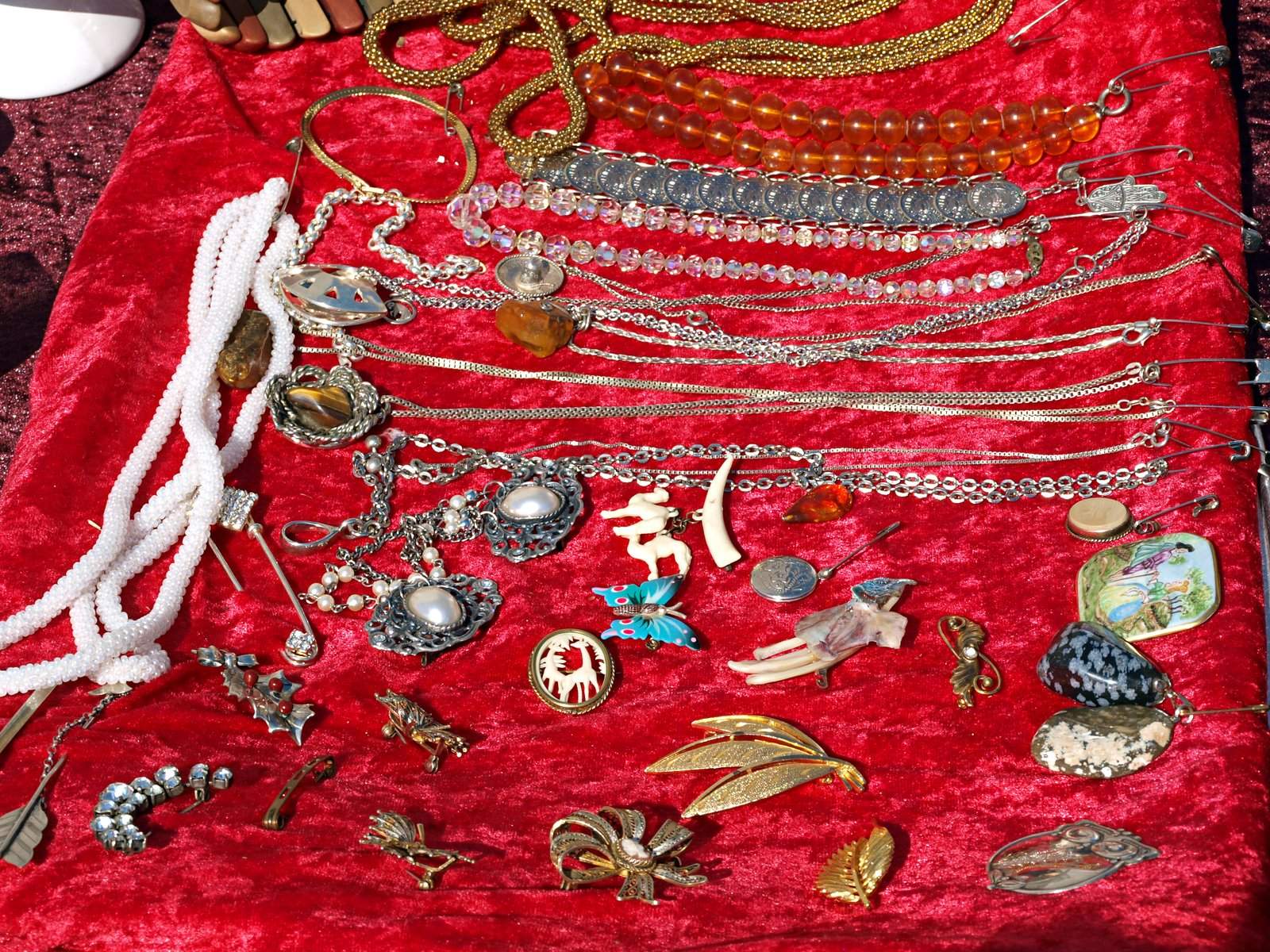 Antique Jewellery The Pieces Are Worth The Money The 13th Crystal